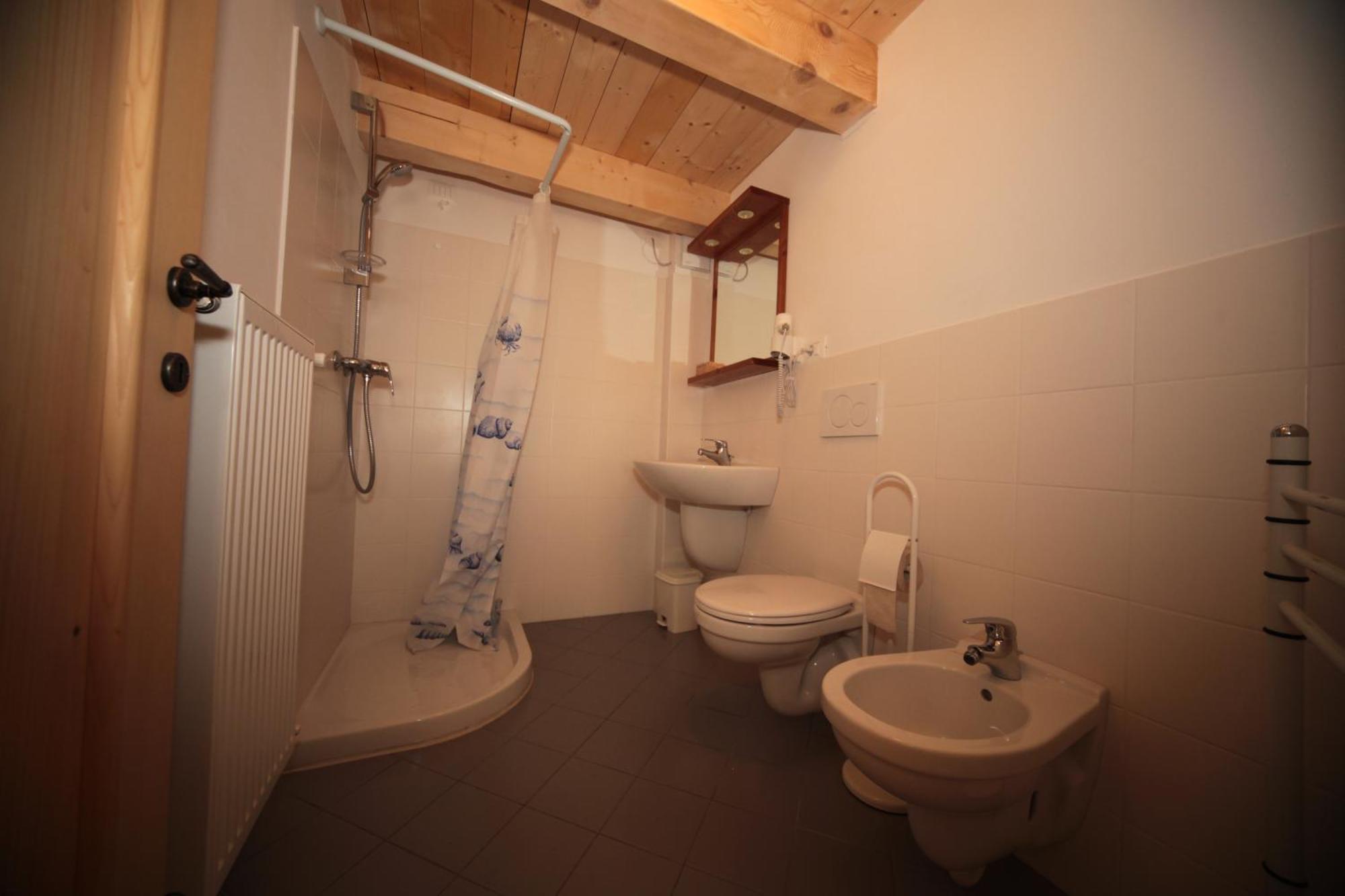Albergo Diffuso Valcellina E Val Vajont In Erto Номер фото
